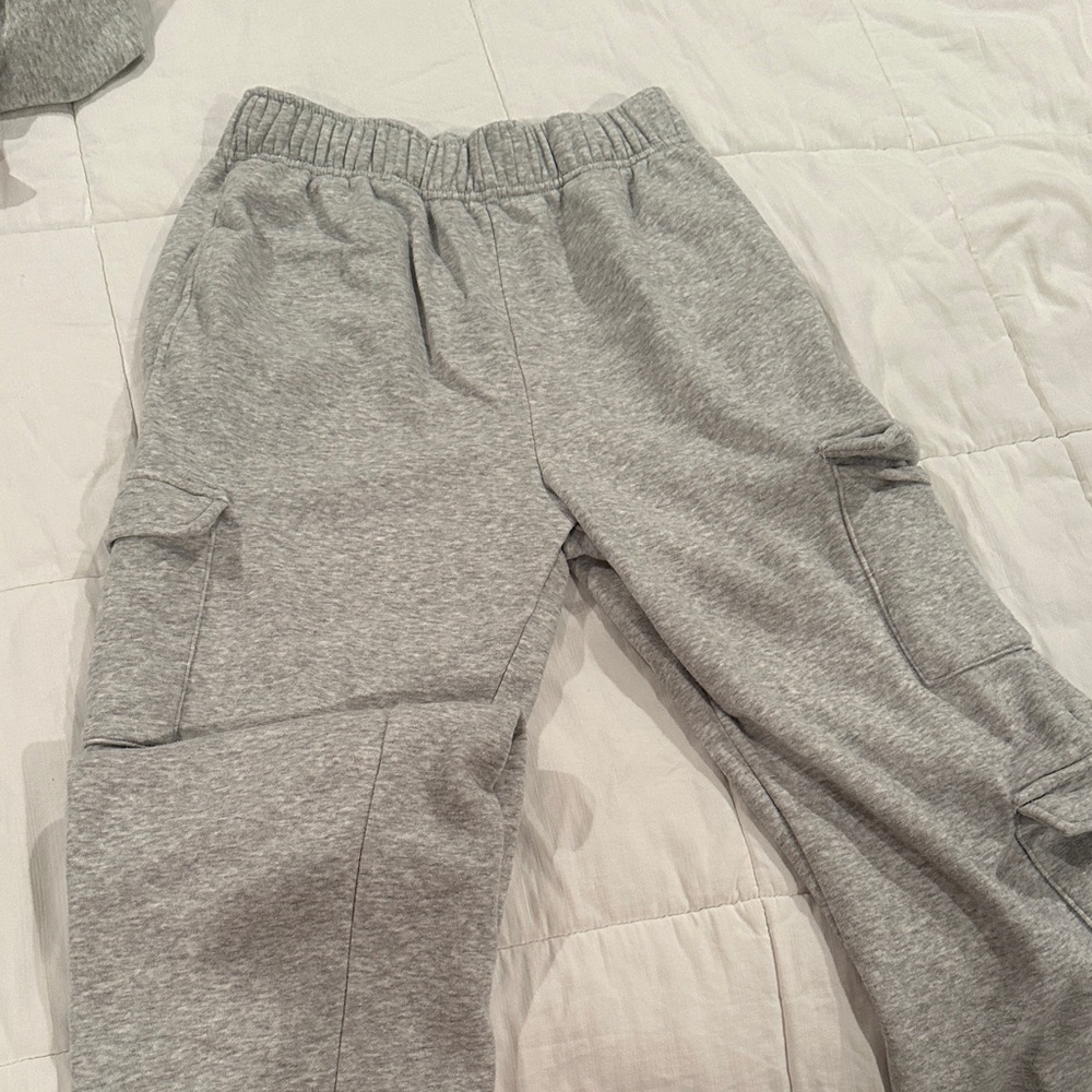 Gray womens Cargo sweatpants